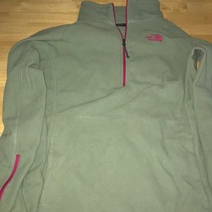 Women’s North Face sweatshirt